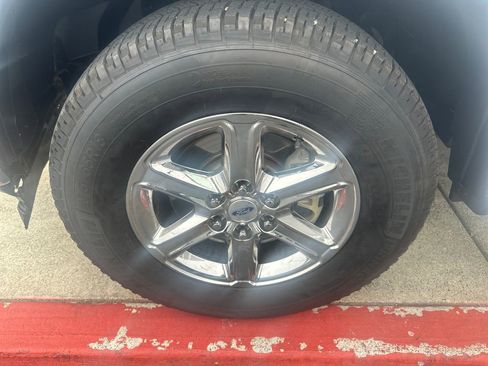 Used 2018 Ford F150 XLT w/ Equipment Group 302A Luxury AWD/4WD image 23