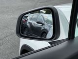 Used 2022 Chevrolet Trax LT w/ LT Convenience Package image 4