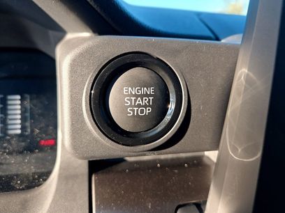 New 2025 Toyota Tacoma SR5