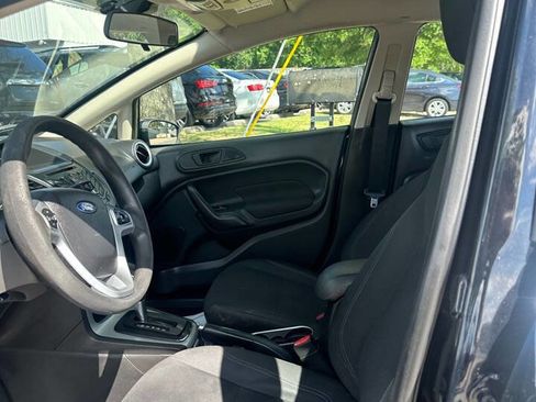 Used 2019 Ford Fiesta SE image 6