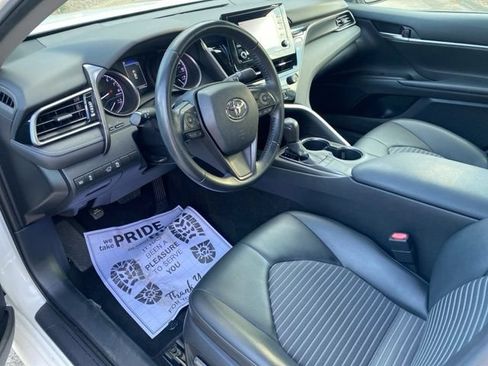Used 2022 Toyota Camry SE FWD image 6