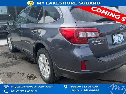 Used 2017 Subaru Outback 2.5i Premium image 7