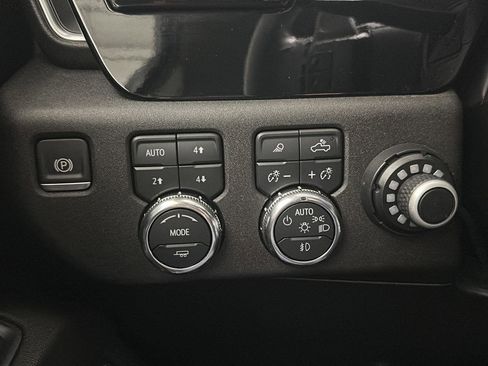 Used 2024 GMC Sierra 1500 SLT w/ SLT Premium Package image 21