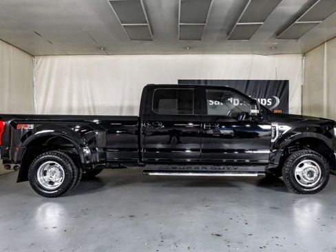 Used 2020 Ford F350 Lariat w/ Lariat Ultimate Package image 5