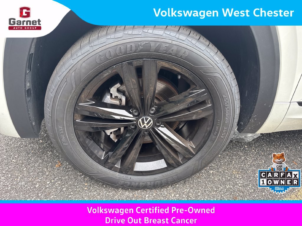 Certified 2023 Volkswagen Atlas Cross Sport SEL R-Line AWD/4WD image 41