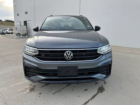 Certified 2024 Volkswagen Tiguan SE R-Line FWD image 2
