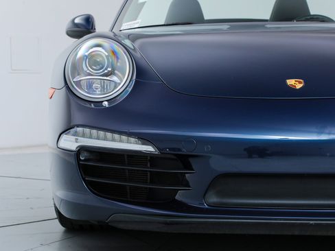 Used 2016 Porsche 911 Carrera S image 17