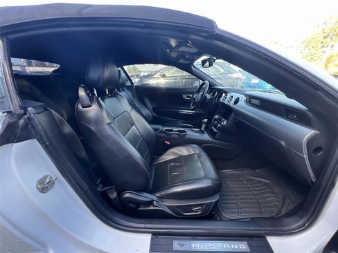 Used 2019 Ford Mustang Premium image 23