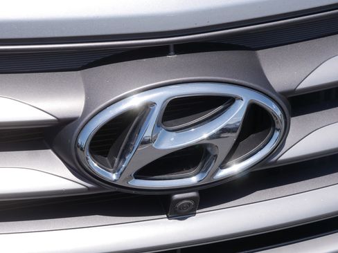 Used 2018 Hyundai Santa Fe Sport AWD/4WD image 8