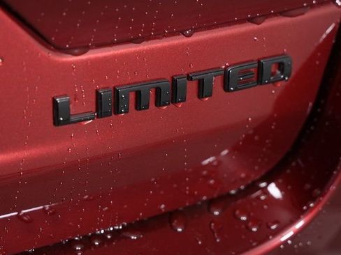 New 2025 Jeep Grand Cherokee Limited w/ Black Appearance Package image 8