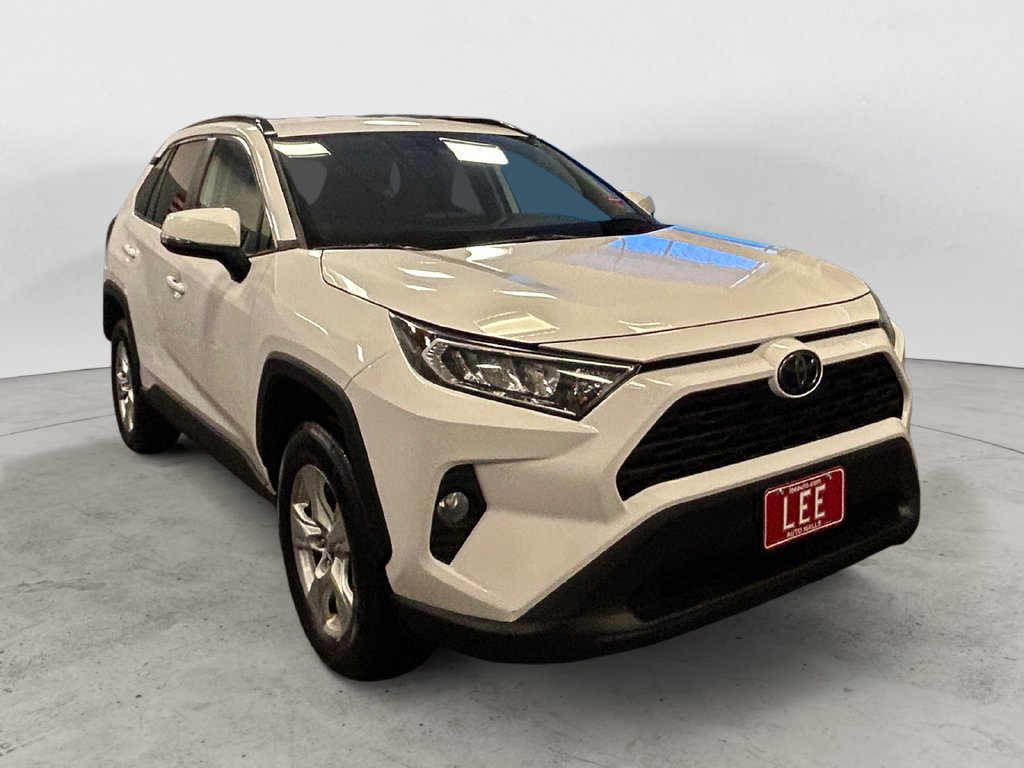 Used 2020 Toyota RAV4 XLE AWD/4WD image 7