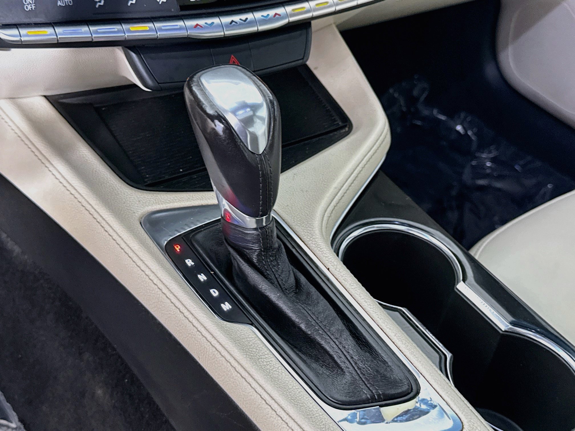 Used 2020 Cadillac CT4 Luxury w/ Sun And Sound Package RWD image 19