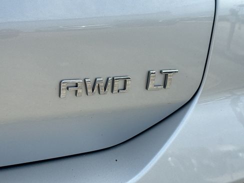 Used 2019 Chevrolet Equinox LT AWD/4WD image 11