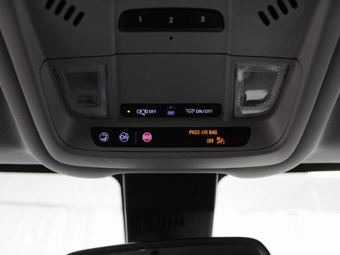 Used 2022 GMC Terrain SLT image 49