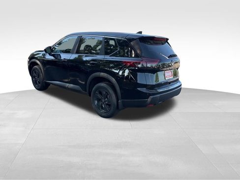 New 2026 Nissan Rogue SV FWD image 2