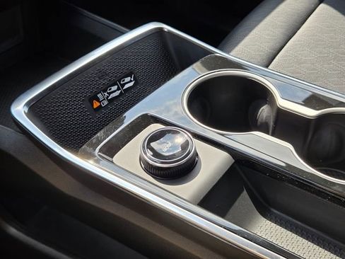 New 2026 Chevrolet Equinox LT w/ Convenience Package II image 29