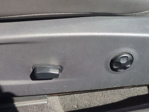 Used 2014 Dodge Challenger R/T image 20