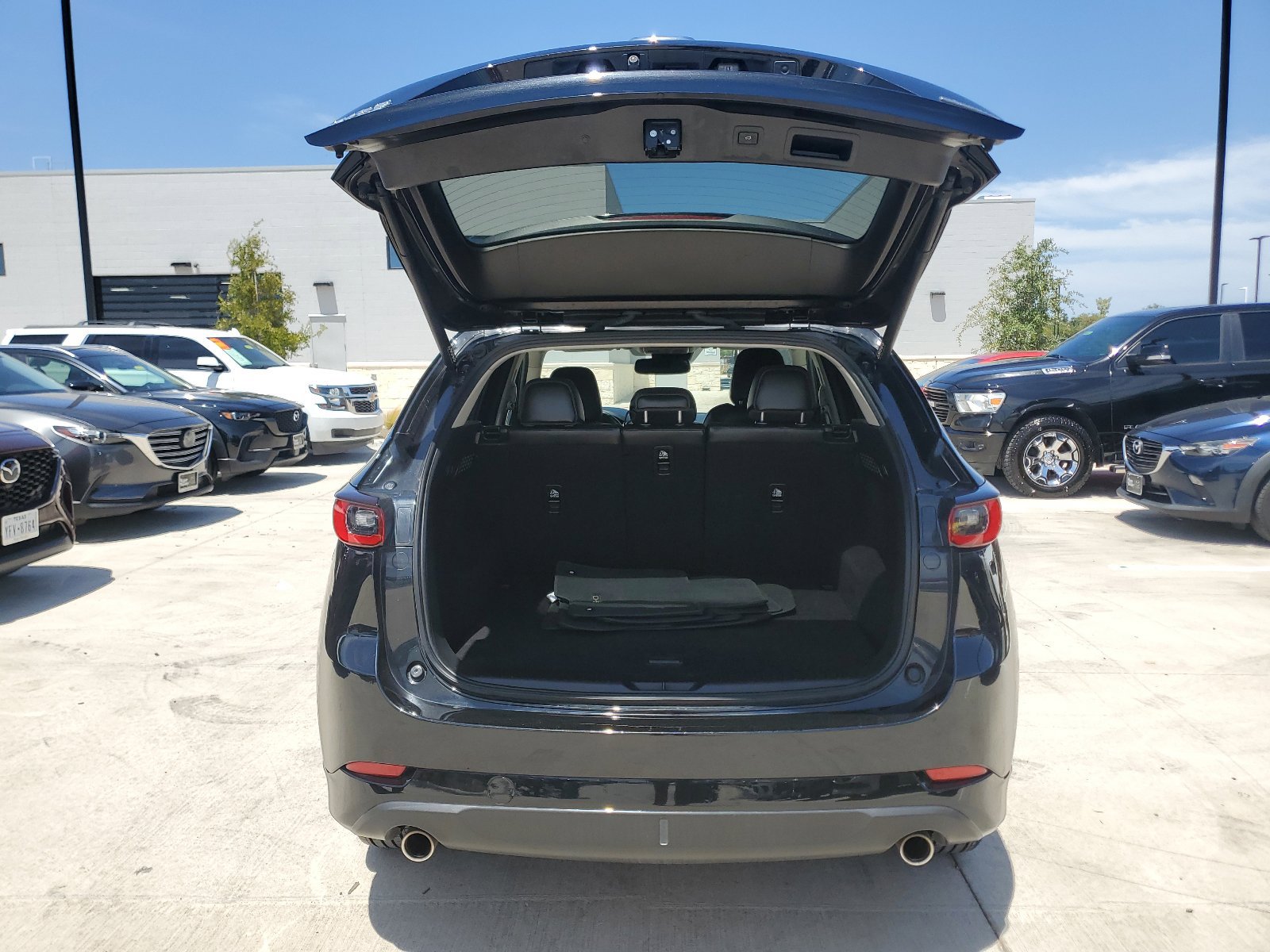 Certified 2025 MAZDA CX-5 AWD 2.5 S w/ Preferred Package image 13