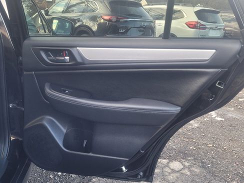 Used 2018 Subaru Outback 2.5i Premium image 27