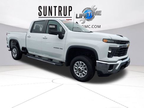 Used 2024 Chevrolet Silverado 2500 LT image 11