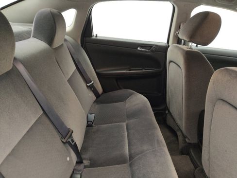 Used 2016 Chevrolet Impala LT image 19