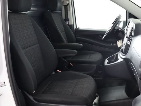 Used 2018 Mercedes-Benz Metris image 10