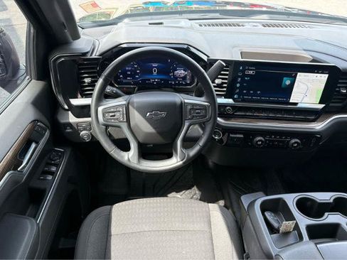 Used 2025 Chevrolet Silverado 1500 RST w/ Redline Edition AWD/4WD image 18
