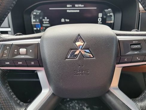 Used 2022 Mitsubishi Outlander SEL image 19