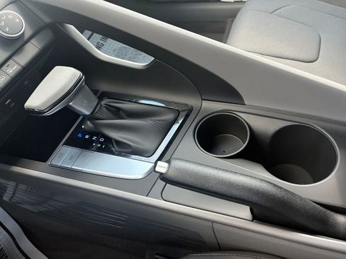New 2026 Hyundai Elantra SE image 28