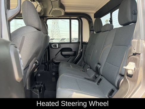 Used 2024 Jeep Gladiator Sport AWD/4WD image 28