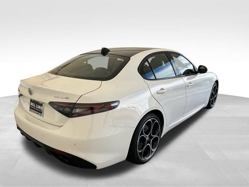 New 2025 Alfa Romeo Giulia w/ Driving Assist Package image 5