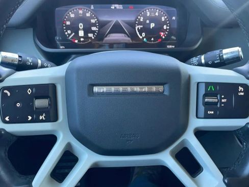 Used 2021 Land Rover Defender 110 SE AWD/4WD image 19