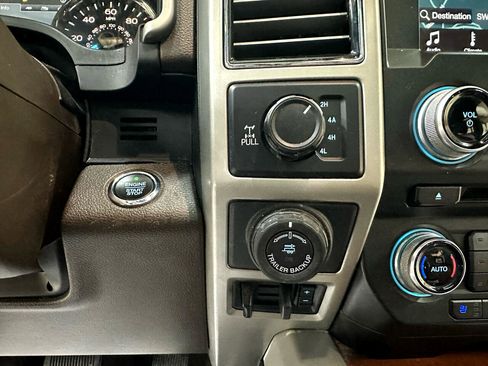 Used 2018 Ford F150 King Ranch w/ Equipment Group 601A Luxury image 32