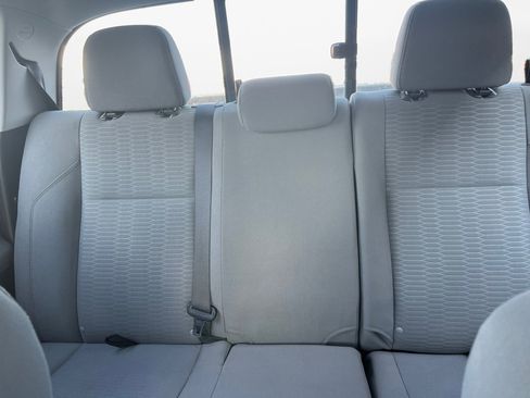 Used 2017 Toyota Tacoma SR image 14