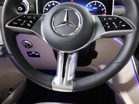 Used 2026 Mercedes-Benz GLC 300 4MATIC image 48