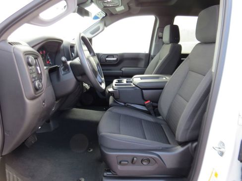 Certified 2025 Chevrolet Silverado 1500 Custom w/ Turbomax Blackout Package image 21