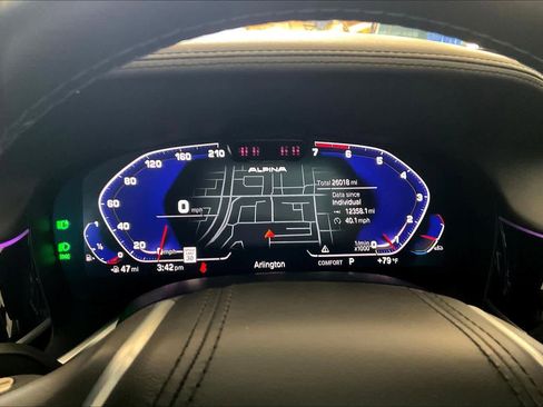 Used 2022 BMW ALPINA B7 xDrive w/ Luxury Rear Seating Package image 25