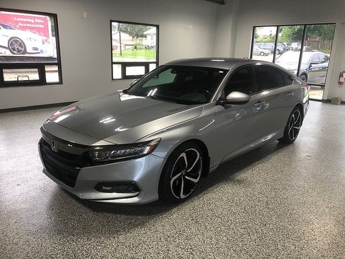 Used 2018 Honda Accord Sport image 1
