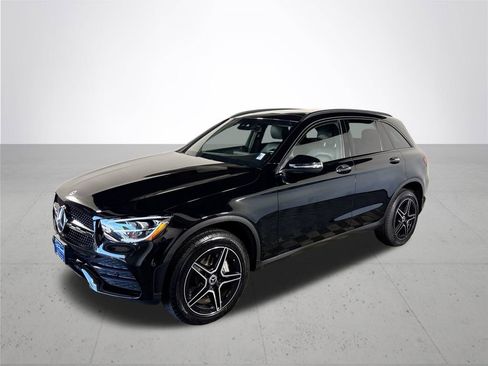 Used 2022 Mercedes-Benz GLC 300 4MATIC image 2