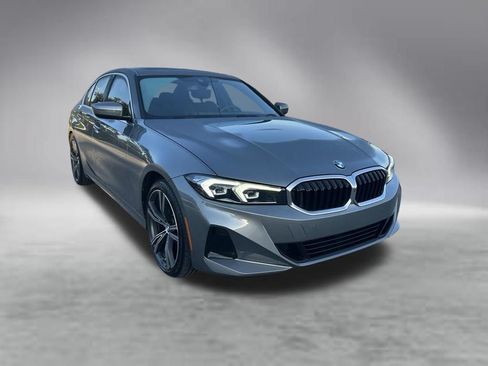 Used 2024 BMW 330i Sedan w/ Convenience Package RWD image 2