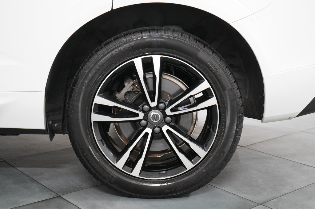 Used 2019 Volvo XC60 T6 Momentum AWD/4WD image 36