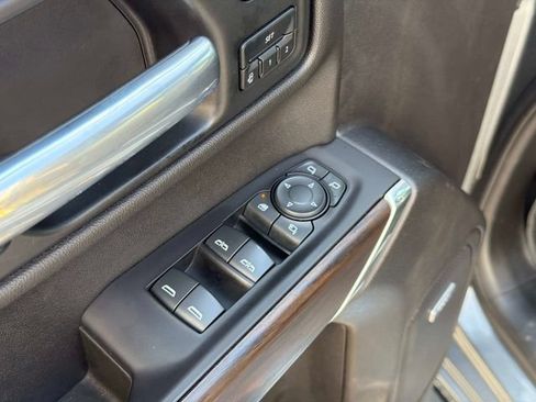 Used 2021 GMC Sierra 1500 SLT w/ SLT Premium Plus Package AWD/4WD image 21
