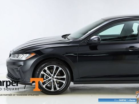 Used 2025 Volkswagen Jetta Sport FWD image 3