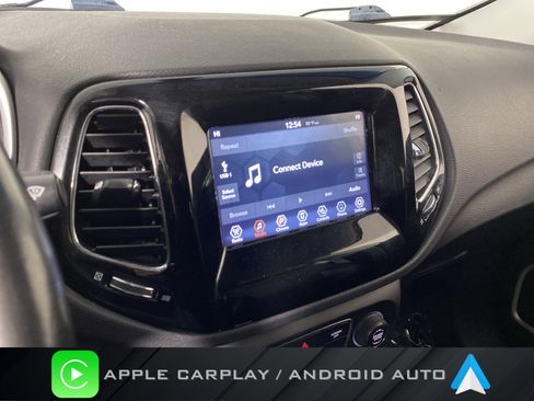 Used 2020 Jeep Compass Latitude AWD/4WD image 2