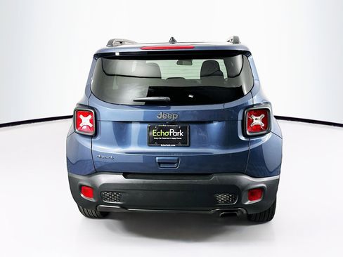 Used 2021 Jeep Renegade Latitude AWD/4WD image 7
