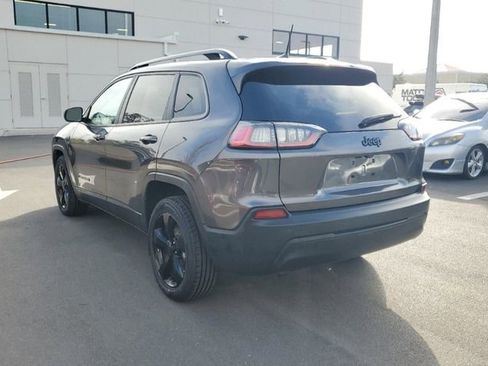 Used 2020 Jeep Cherokee Latitude Plus image 5