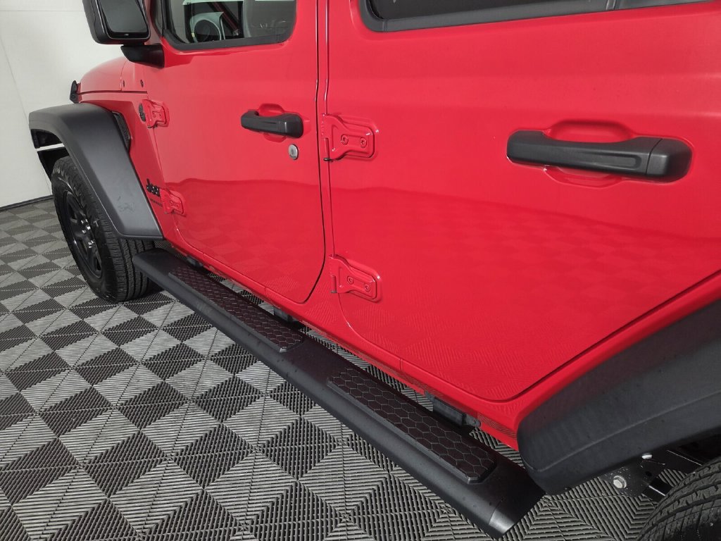 Used 2024 Jeep Wrangler Unlimited Sport AWD/4WD image 10