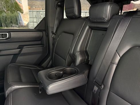 Used 2025 Ford Bronco Outer Banks AWD/4WD image 33