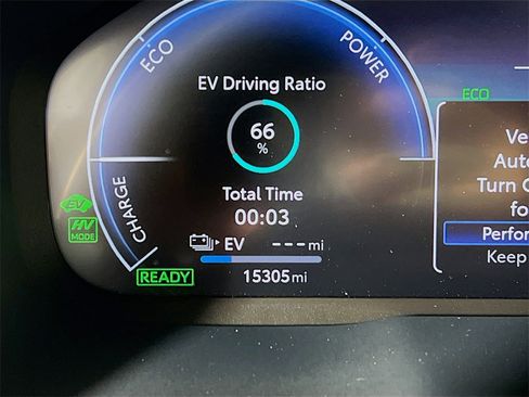 Used 2024 Toyota RAV4 XSE image 12