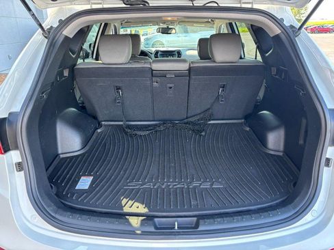 Used 2018 Hyundai Santa Fe Sport w/ 2.4L Value Package 02 FWD image 7